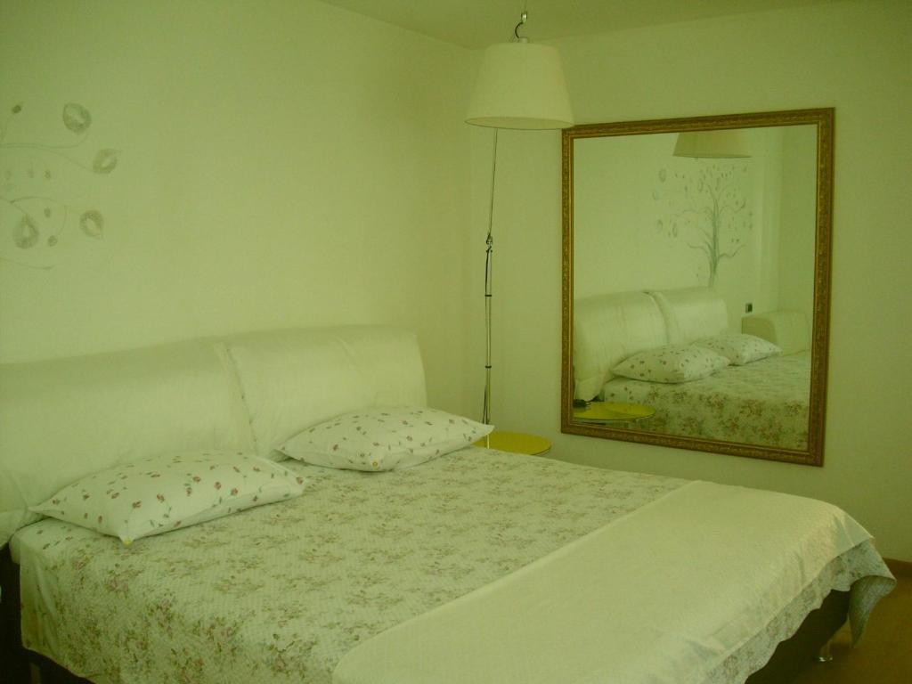 B&B Mele D'Oro Bolzano Szoba fotó